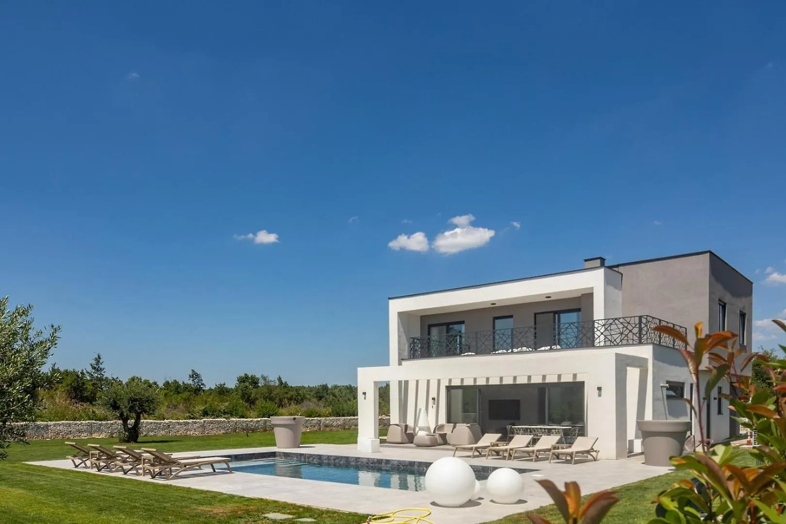 New! Luxury Villa Epic 9 - 50 M2 Hetated Pool Jursici